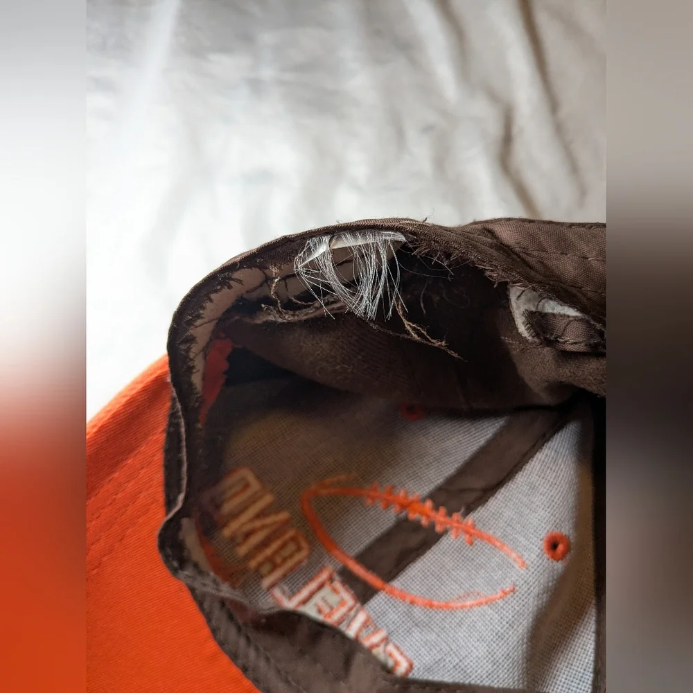 Cleveland Browns Hat With Football On‎ It